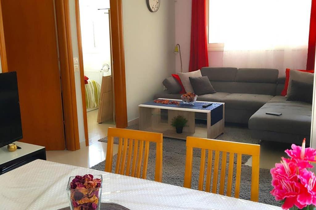 Renovated Lovely Apartment Near Airport & Sea Pórto Ráfti Buitenkant foto